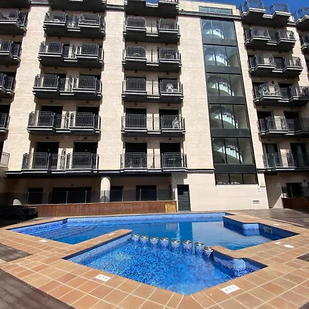 Daire Ukelele - 6p Modern Flat With Pool & Parking