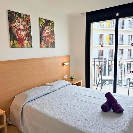 Ukelele - 6p Modern Flat With Pool & Parking Lloret de Mar